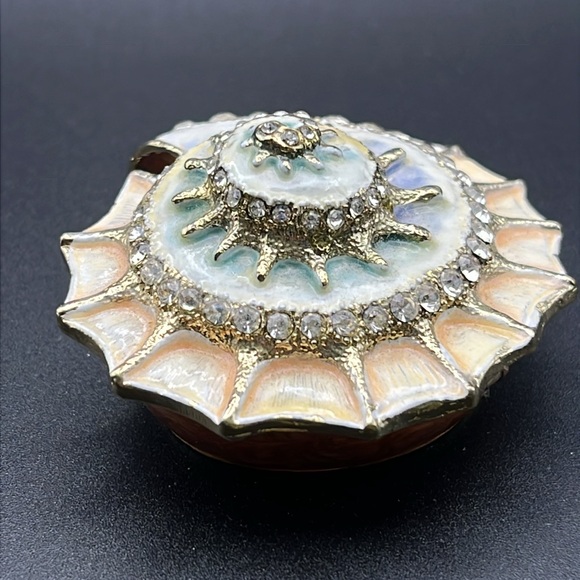 Nautilus shell enamel and rhinestone trinket box 2 x. 2.5 inches beachy colors - Picture 3 of 14